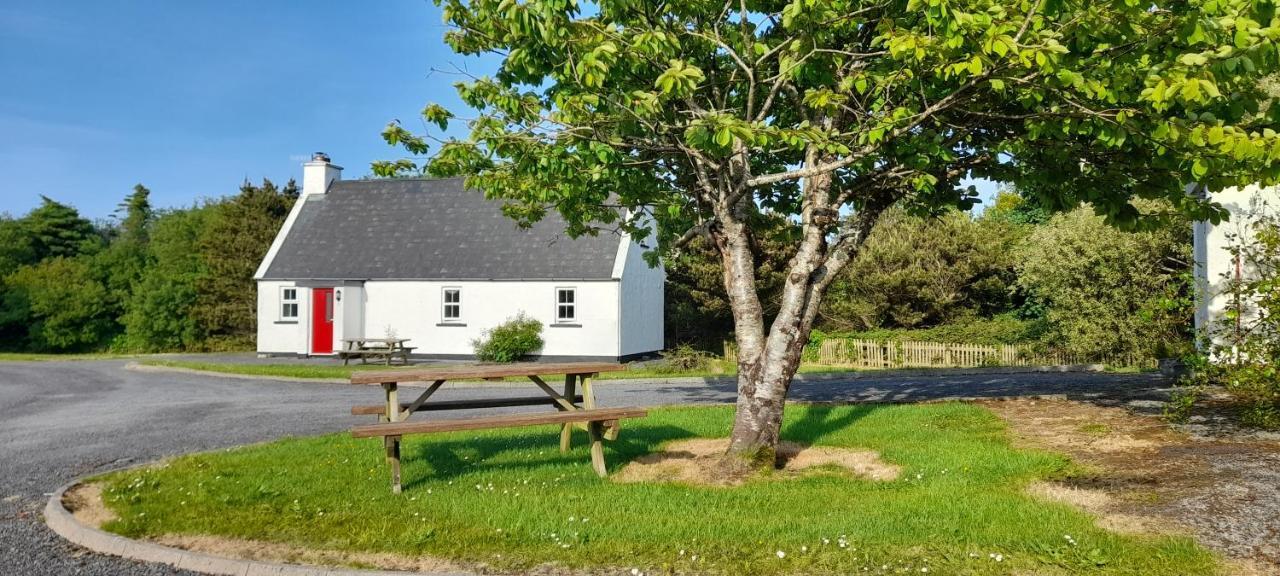 Louisburgh Cottages Zewnętrze zdjęcie
